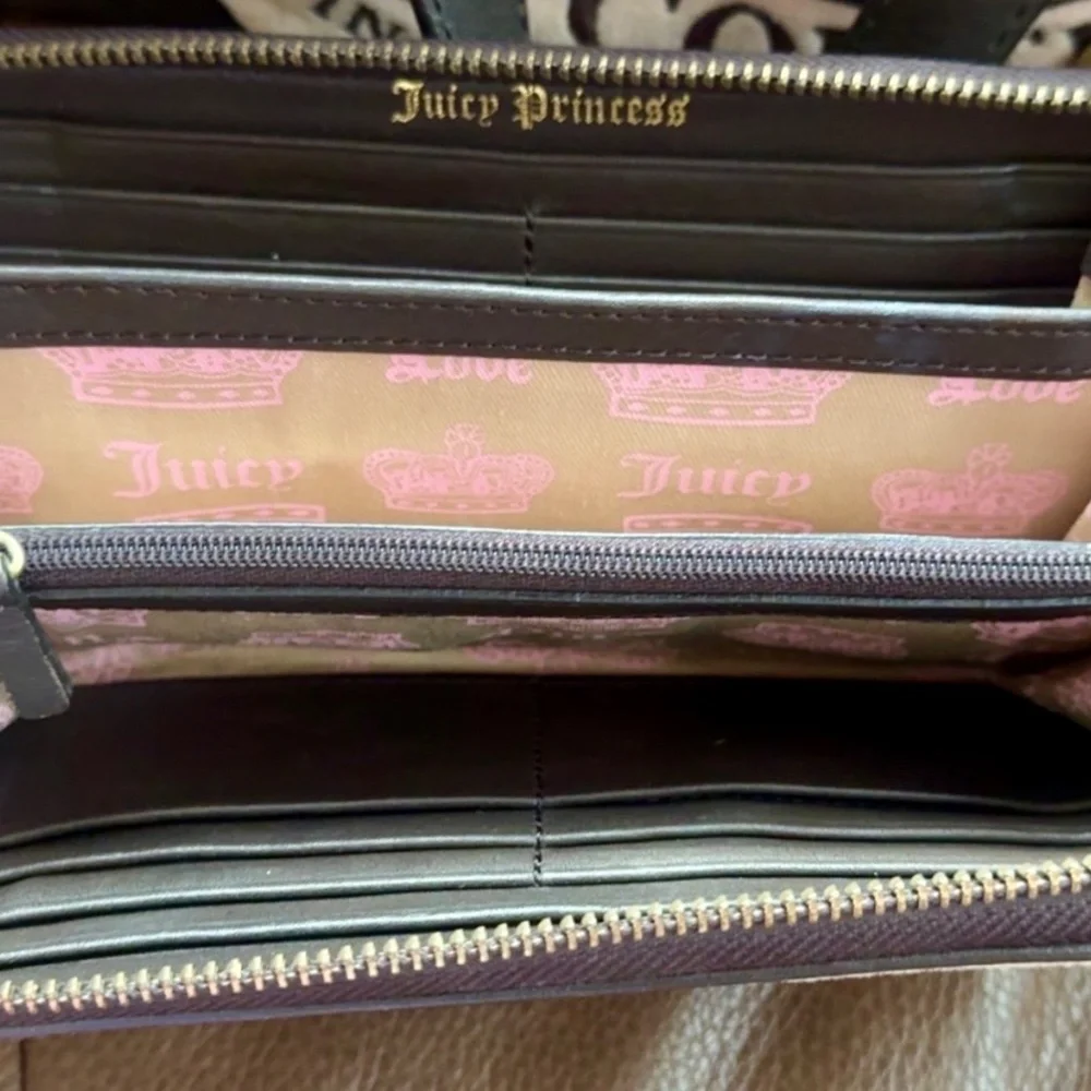 Juicy Couture - Picture 7 of 7